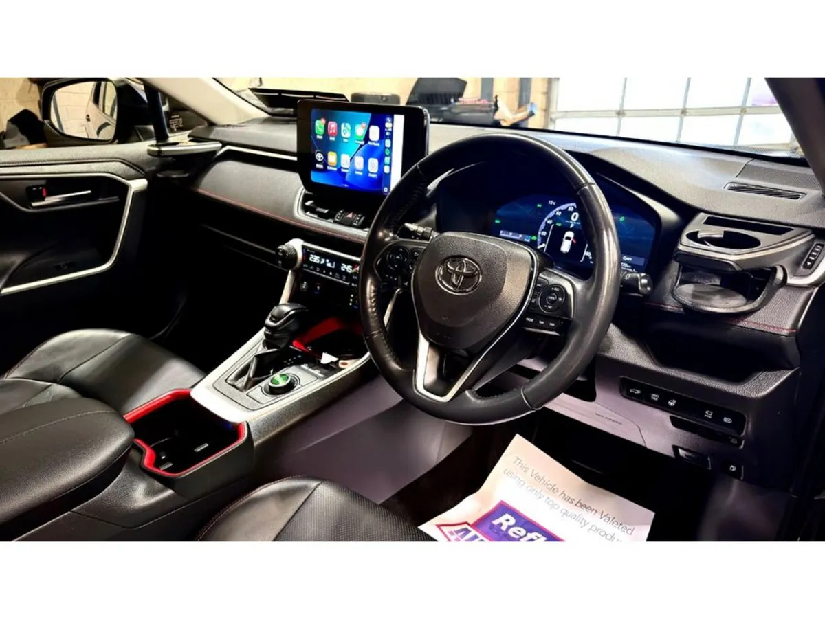 Toyota RAV4 4WD HYBRID ADVENTURE OFFROAD PACK - Image 2