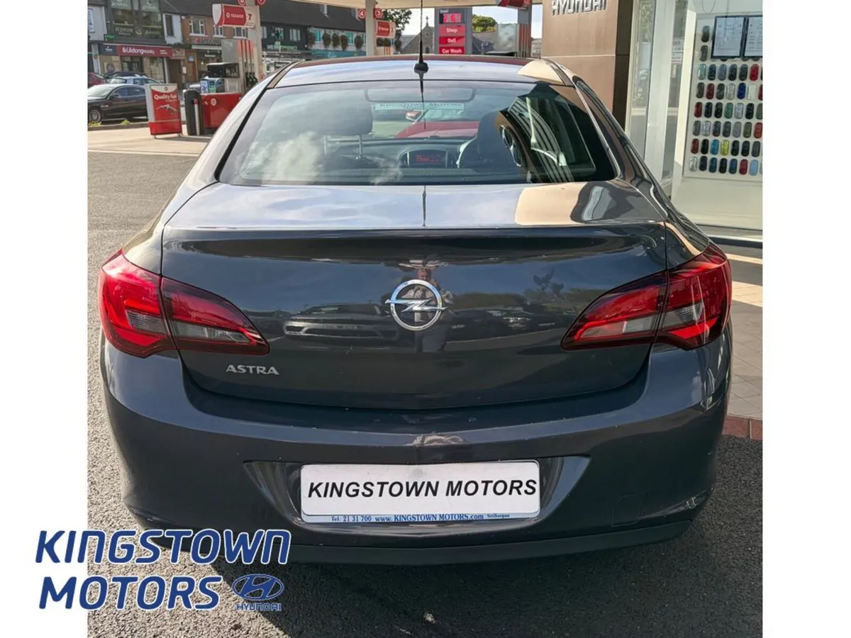 Opel Astra SC 1.4I 100PS 4DR - Image 4