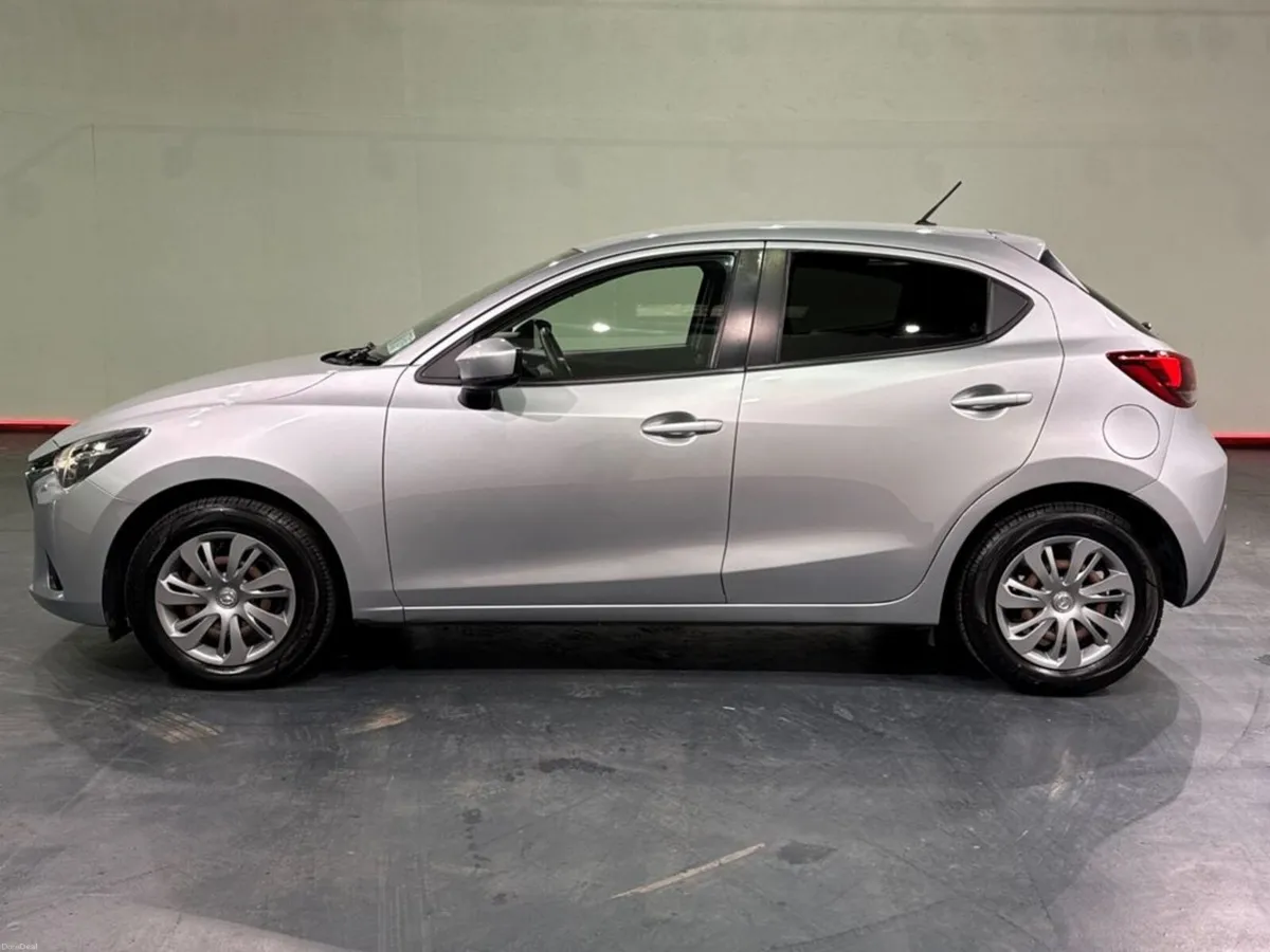 Mazda Demio 1.3 SKYACTIV - REVERSE CAMERA - LANE A - Image 6