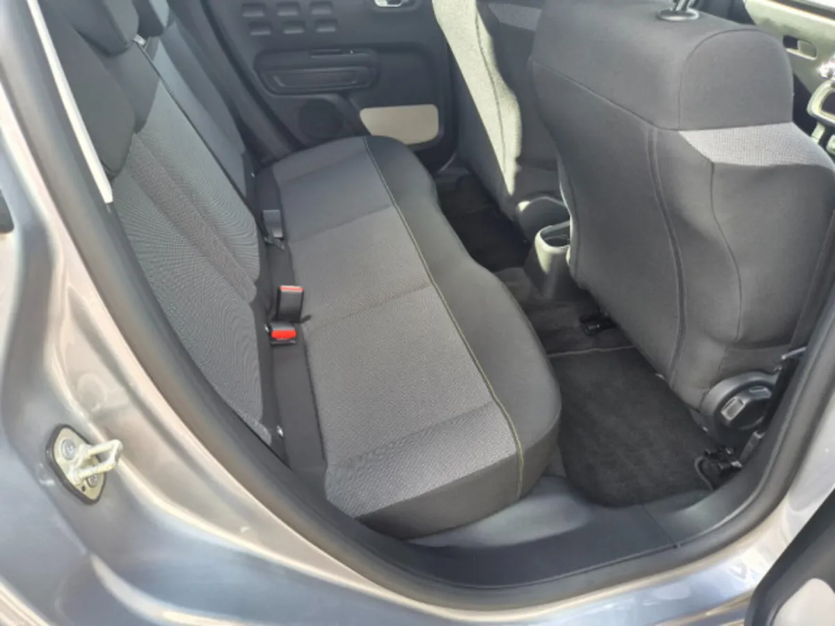 Citroen C3 Feel Excl 1.2 Puretech 83 4DR - Image 4