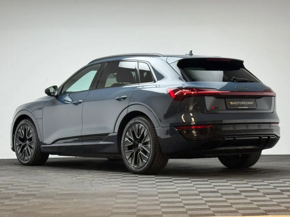 Audi Q8 e-tron 55 BLACK EDITION QUATTRO - Image 5