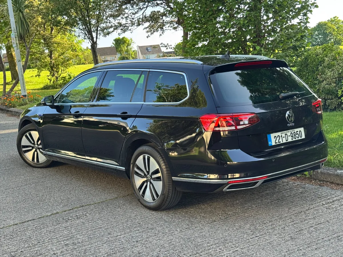221 Volkswagen Passat GTE 1.4tsi Phev HIGHLINE - Image 3