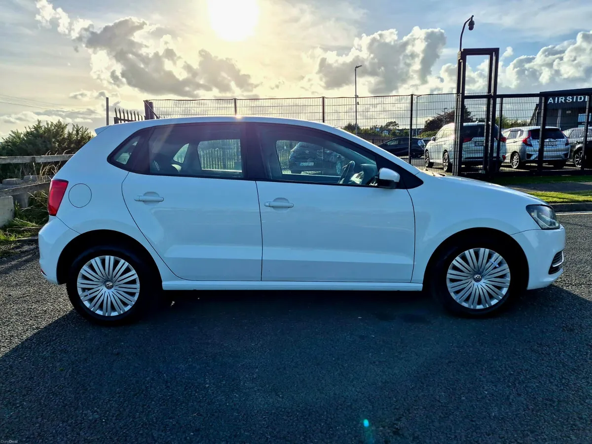2015  VOLKSWAGEN POLO 1.2 TSI COMFORT + - Image 3