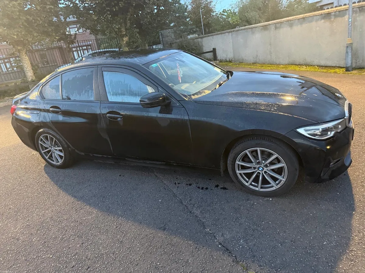 BMW 3 series 318d SE - Image 3