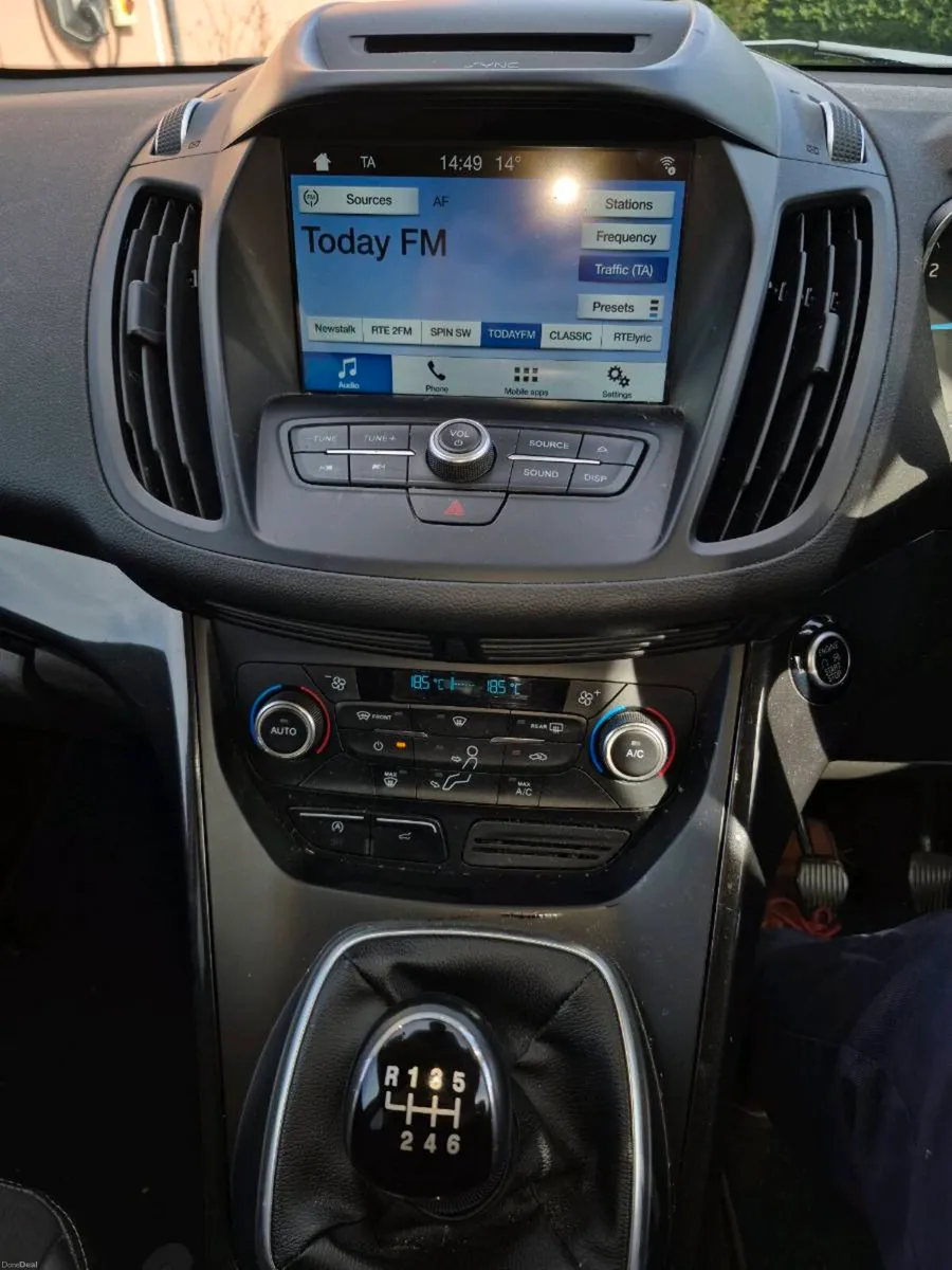 Ford Kuga *Titanium* - Image 4