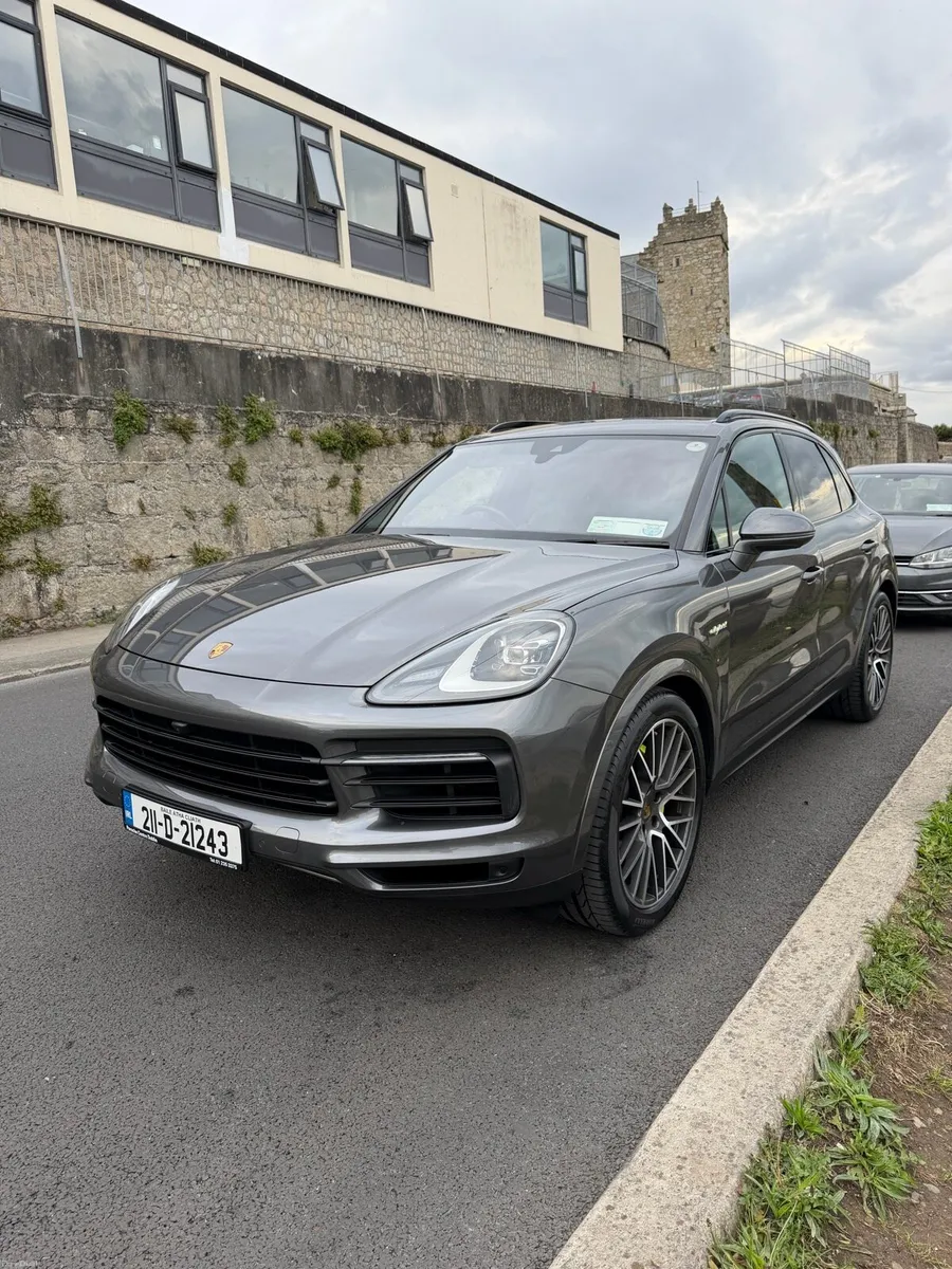 Porsche Cayenne E Hybrid - Image 3