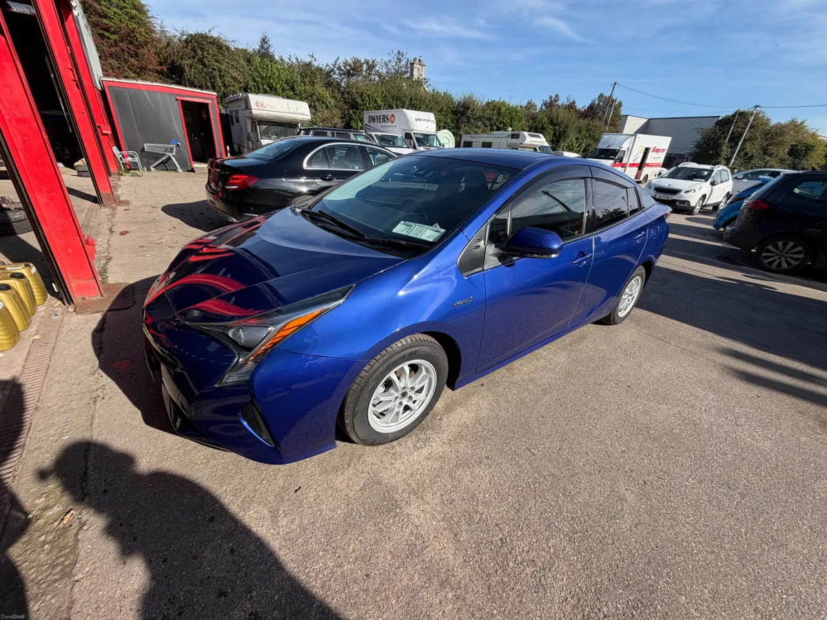 Toyota Prius - Image 1