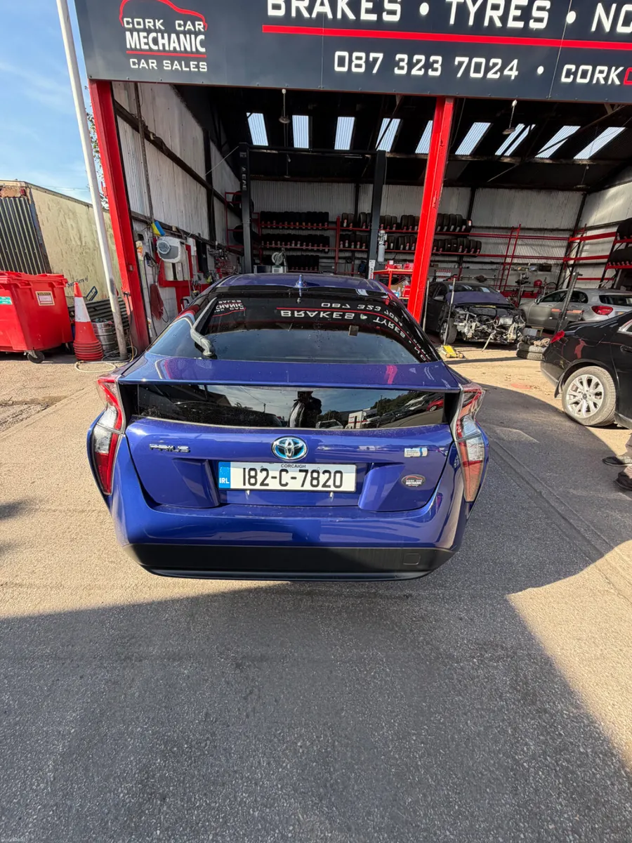 Toyota Prius - Image 5