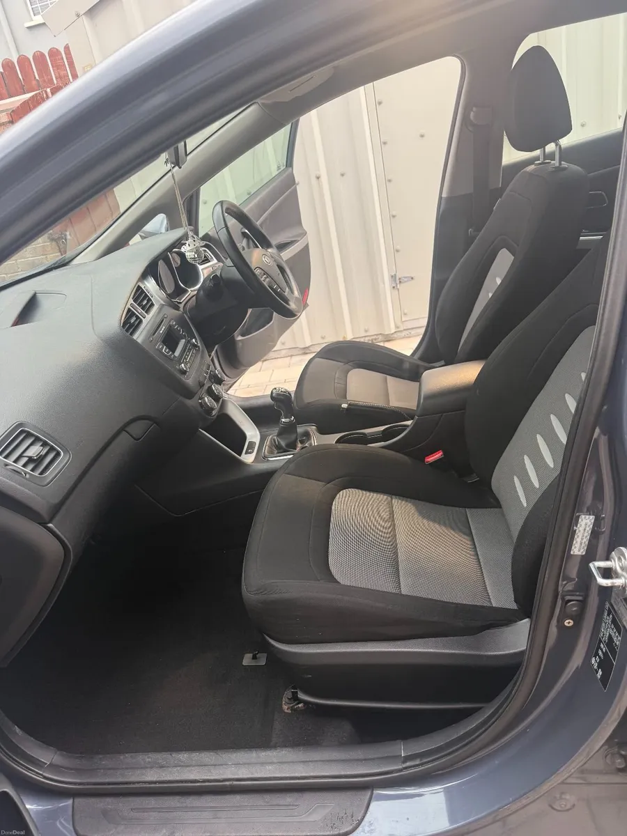 Kia Ceed 2012 - Image 3