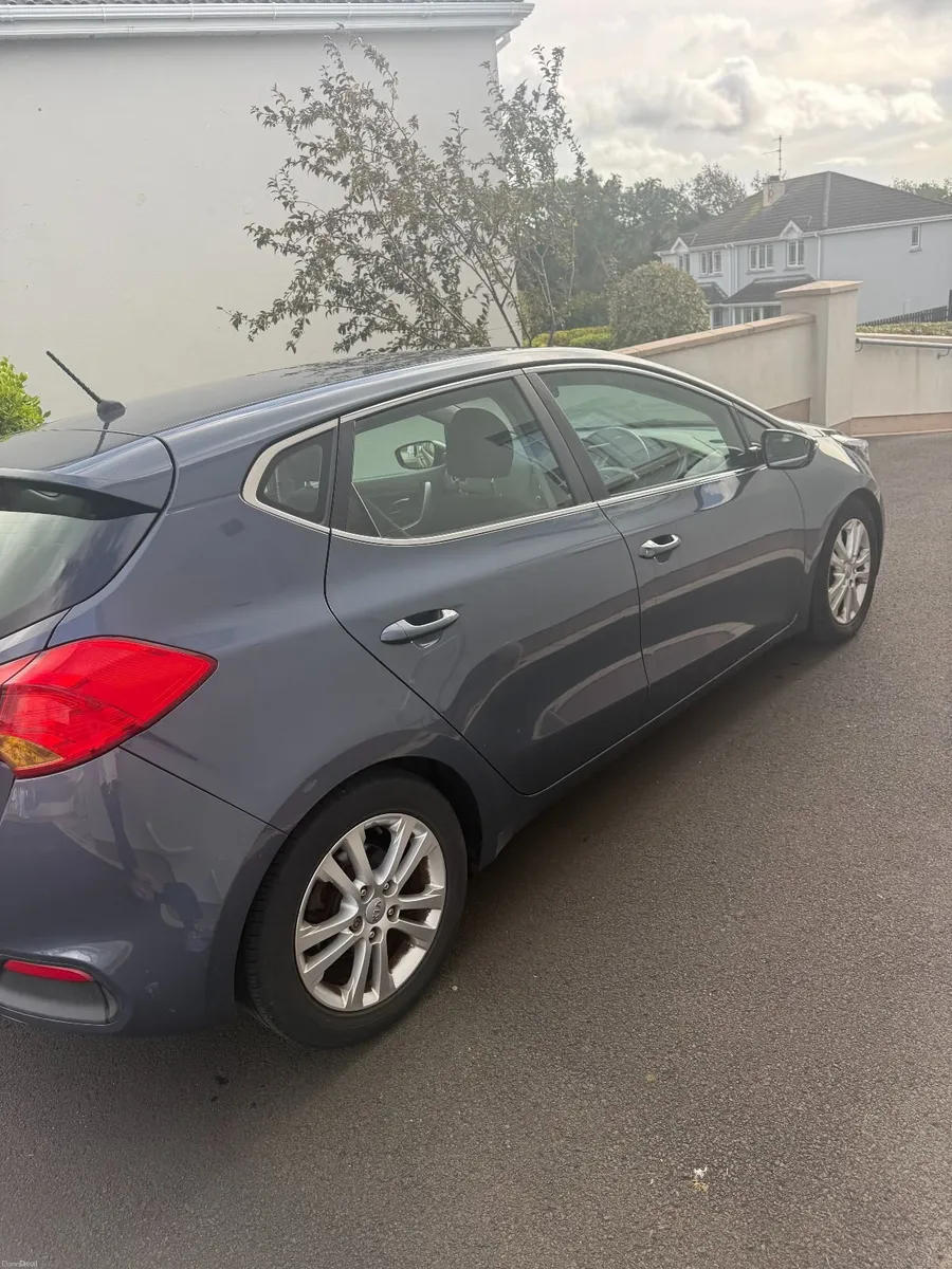 Kia Ceed 2012 - Image 4