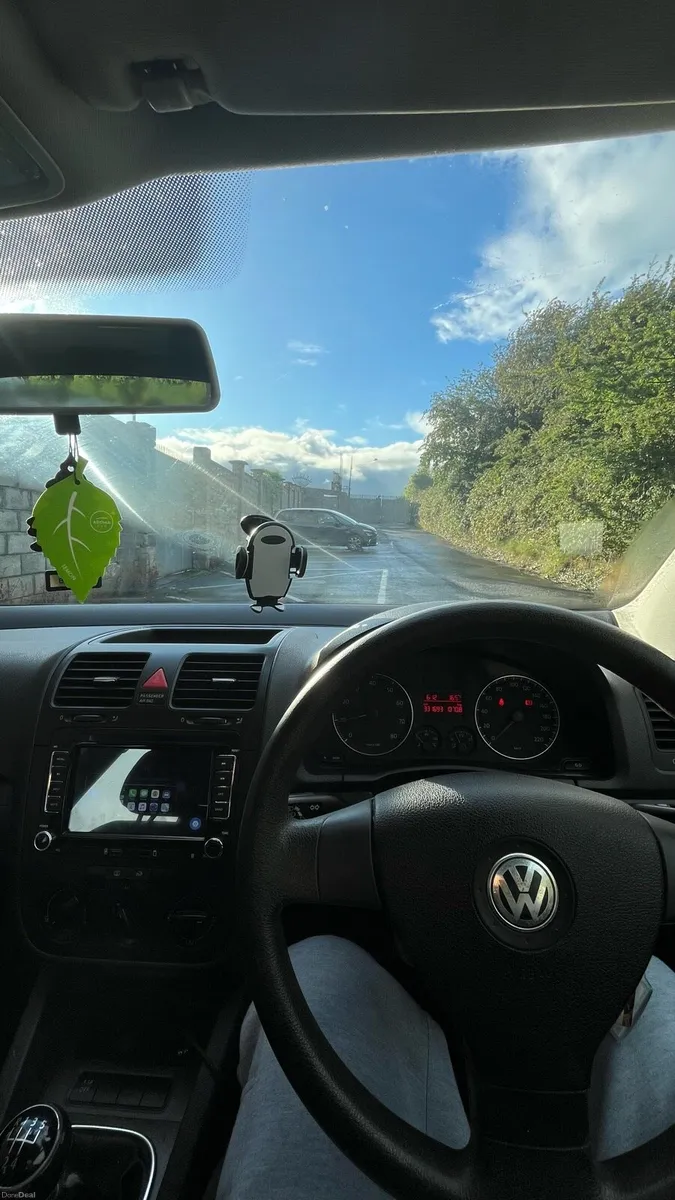 Volkswagen Golf - Image 1