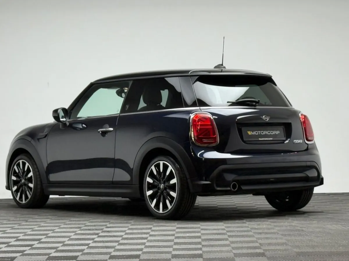 Mini Cooper COOPER EXCLUSIVE 1.5 AUTO - Image 5