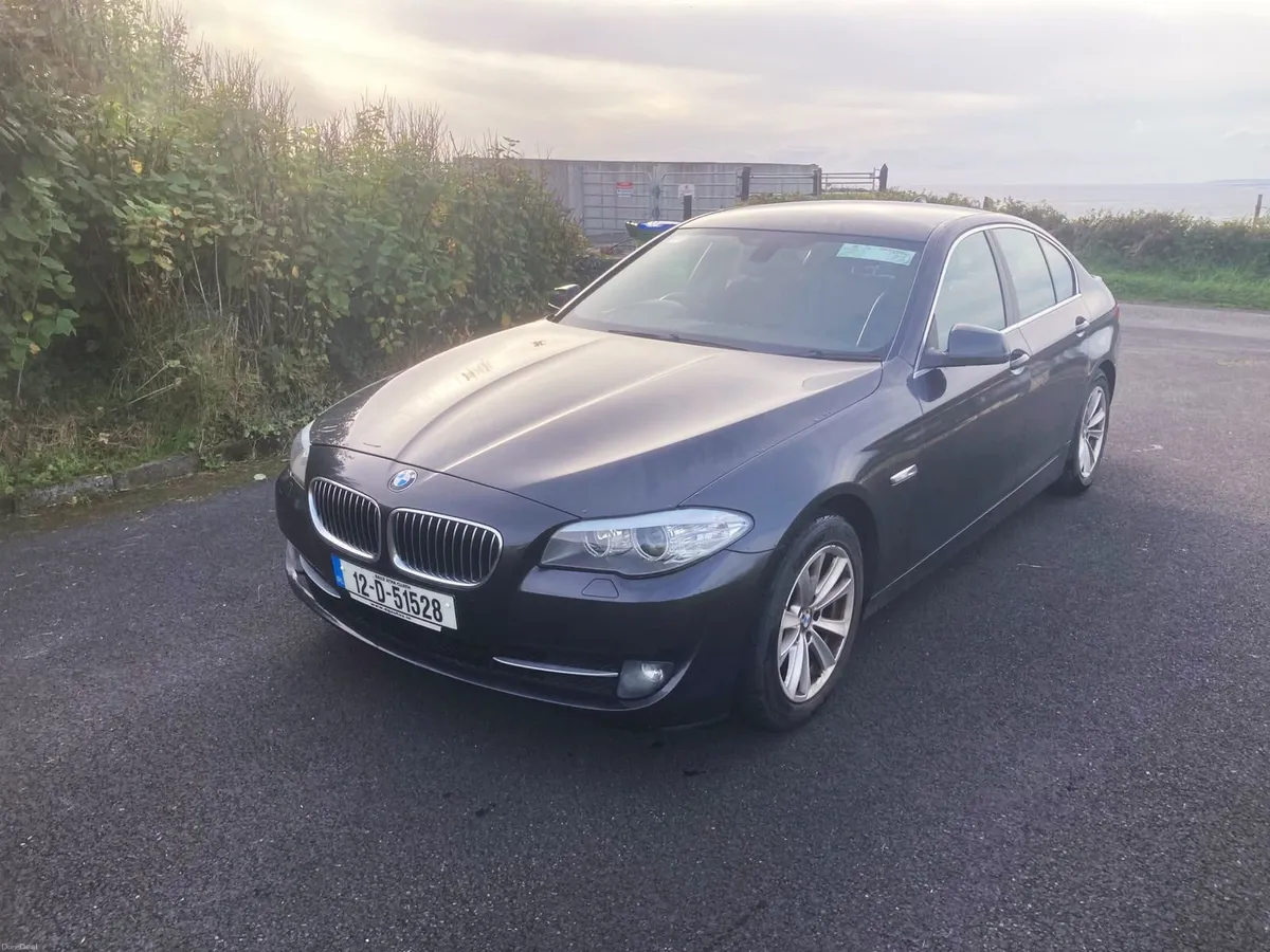 BMW 5-Series 2012 - Image 2