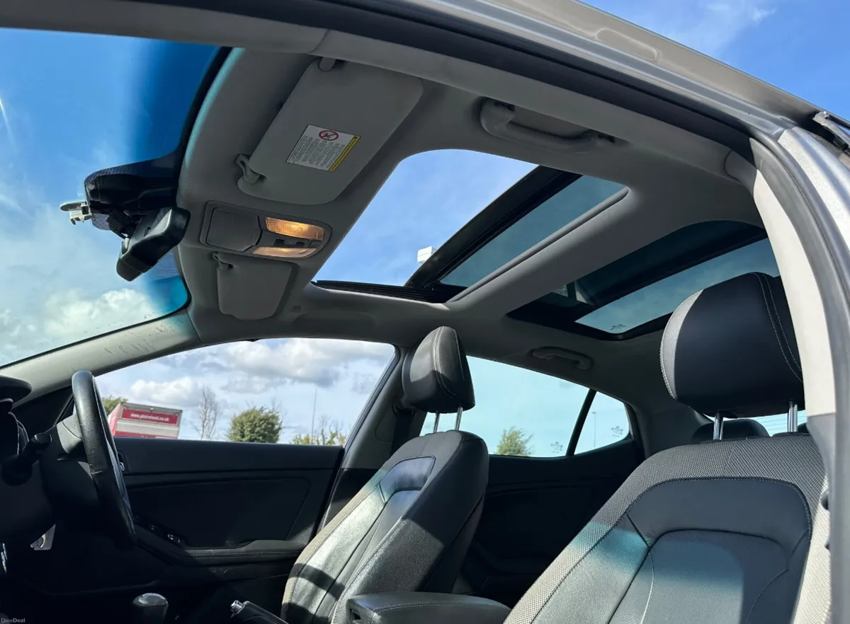 Kia Optima 2012 high spec - Image 6