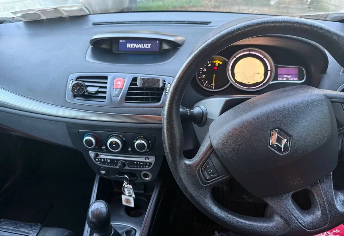 Renault Megane 2010 New NCT 09/27 - Image 6