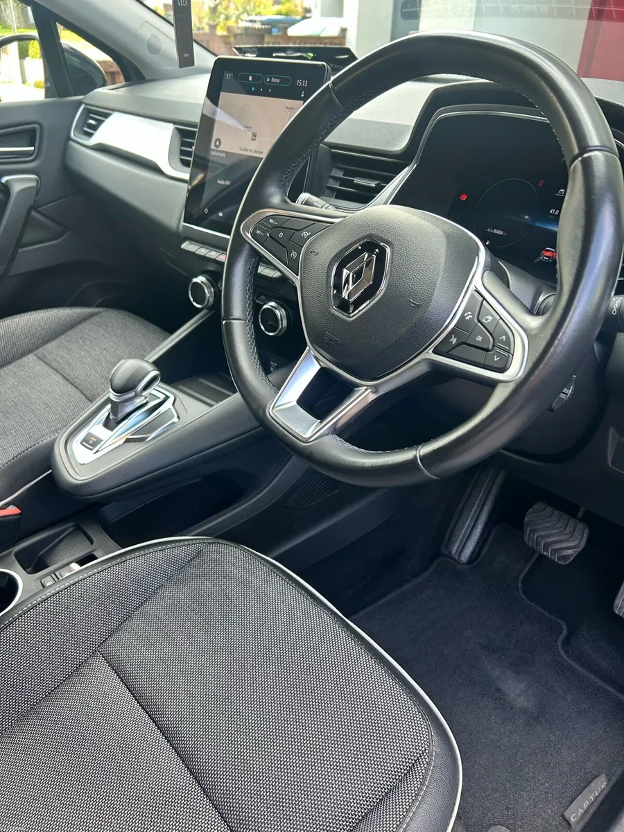 2021 Renault Captur E-Tech Hybrid - Image 5