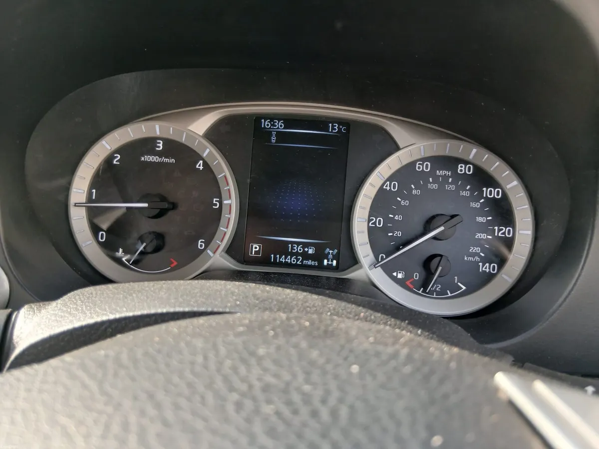 Nissan Navara - Image 5