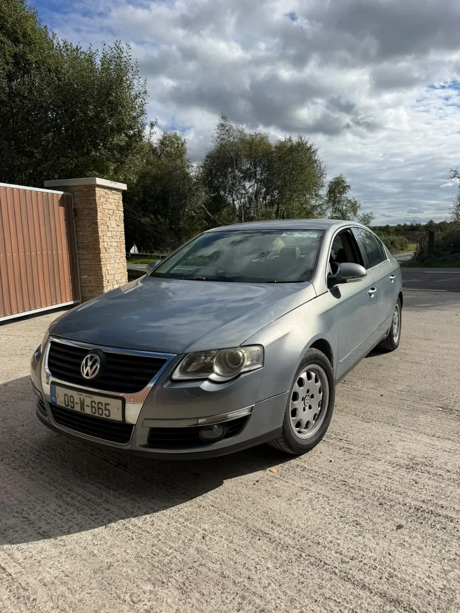 WV Passat 2009 2.0 TDI - Image 1