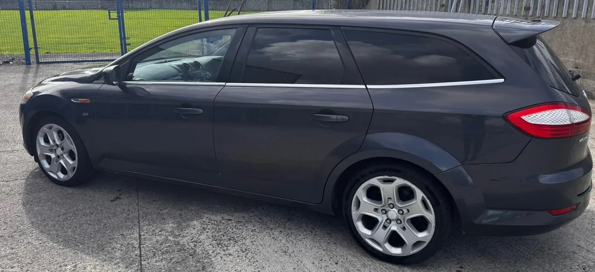 FORD MONDEO 2009 AUTOMATIC - Image 4