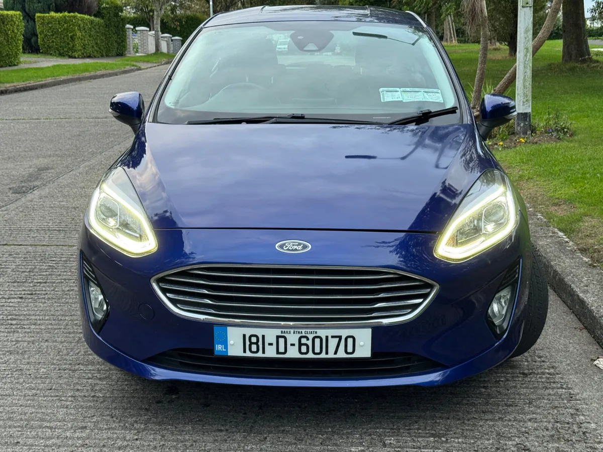 181 Ford Fiesta 1.1 Petrol 85PS ZETEC - Image 3