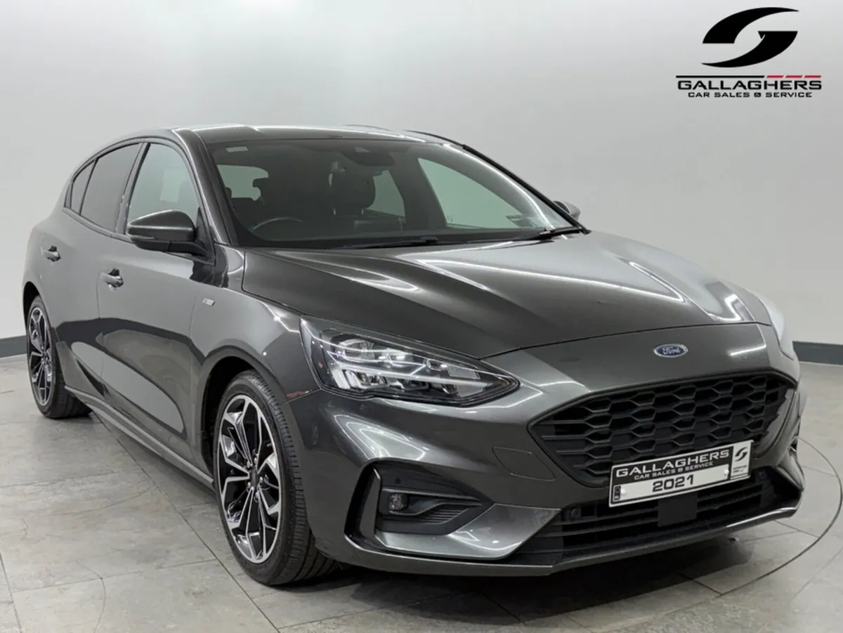 Ford Focus (212) ST LINE X 1.0 PETROL - Image 1