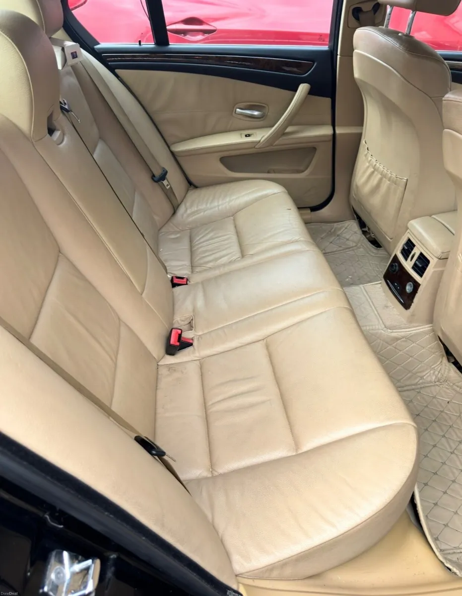 BMW 5-Series 2007 - Image 2