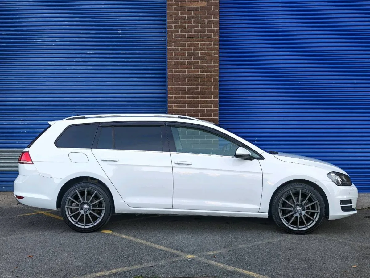 2013 VW Golf 1.4 TFSI Automatic, High spec - Image 3