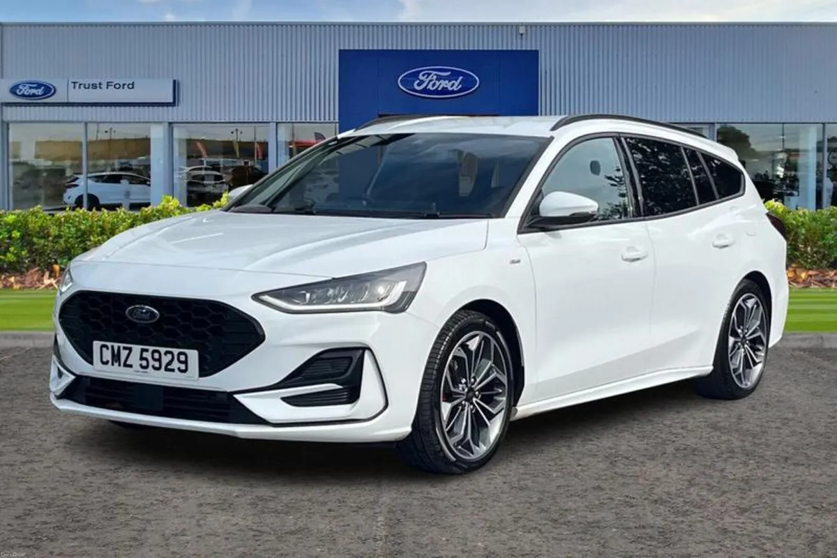 Ford Focus 1.0 EcoBoost Hybrid mHEV 155 ST-Line X - Image 5