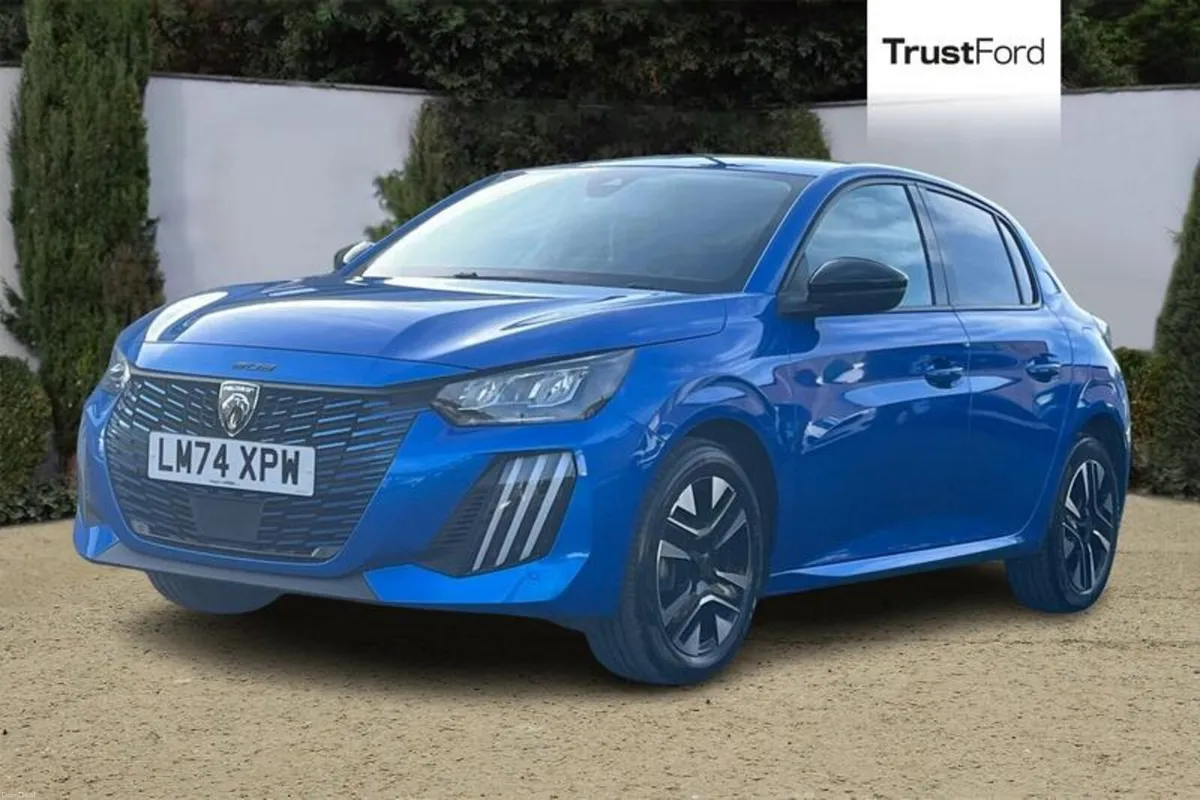 Peugeot 208 1.2 PureTech 100 Allure 5dr - Image 5