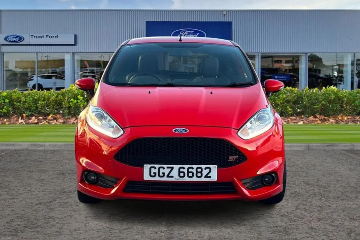 Ford Fiesta 1.6 EcoBoost ST-2 Navigation 3dr - Image 6