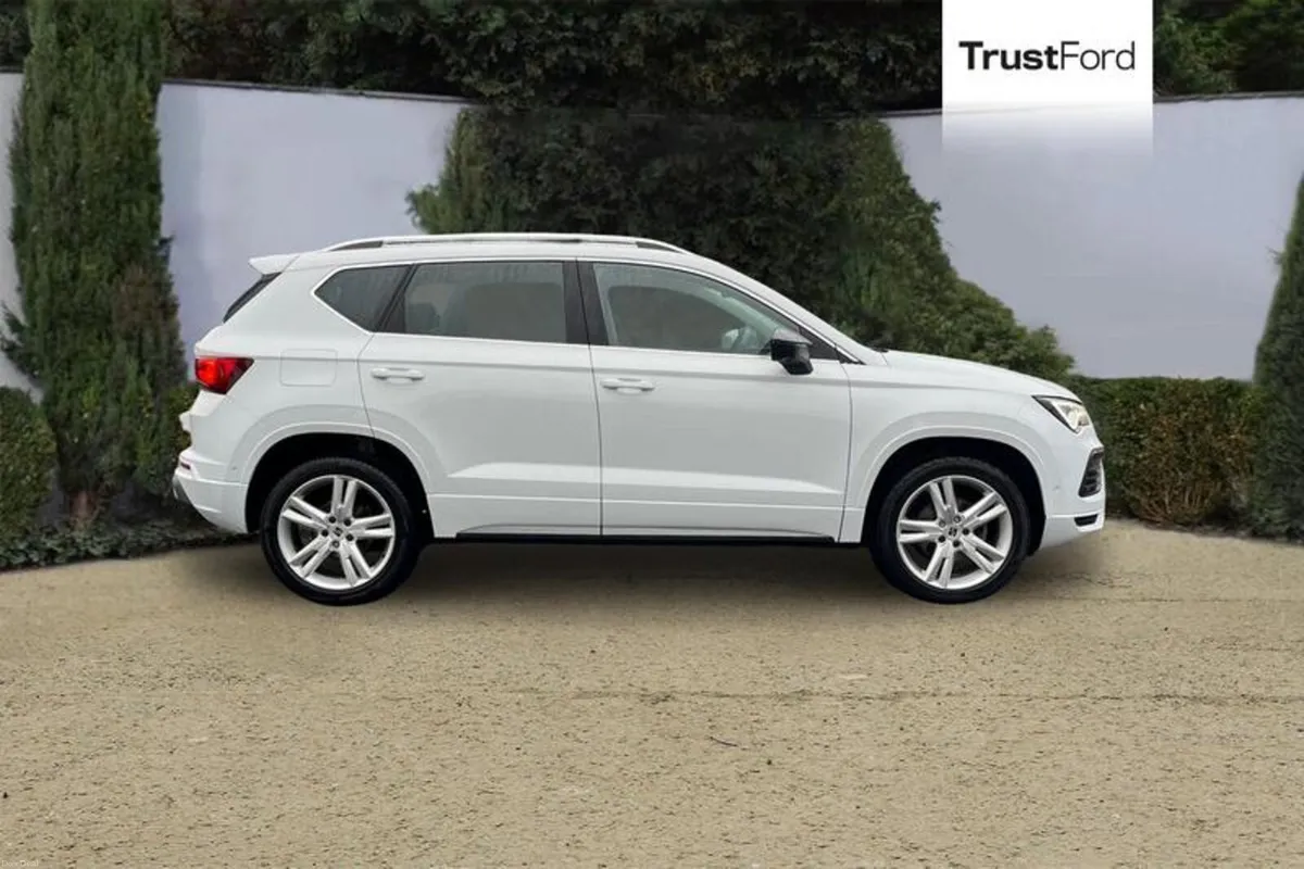 SEAT Ateca 1.5 TSI EVO FR 5dr DSG**FRONT & REAR SE - Image 3