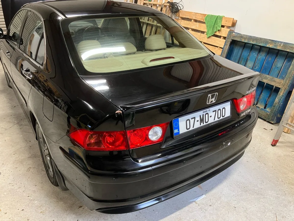 Honda Accord Executive - Image 6