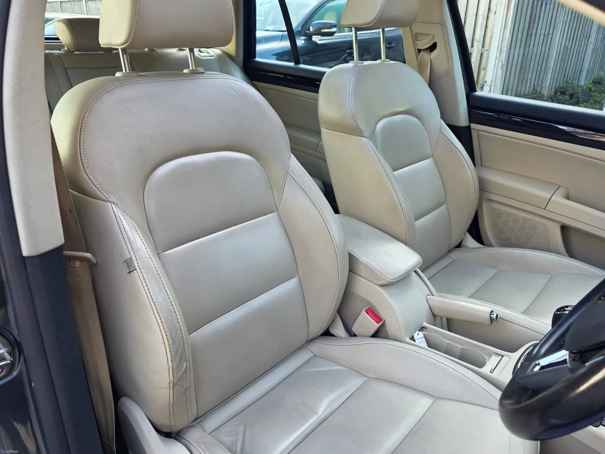 Skoda Superb 2015 - Image 4