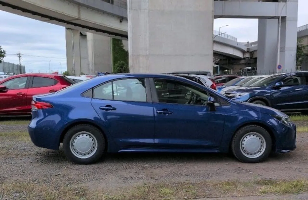 TOYOTA COROLLA  HYBIRD 1800CC - Image 1