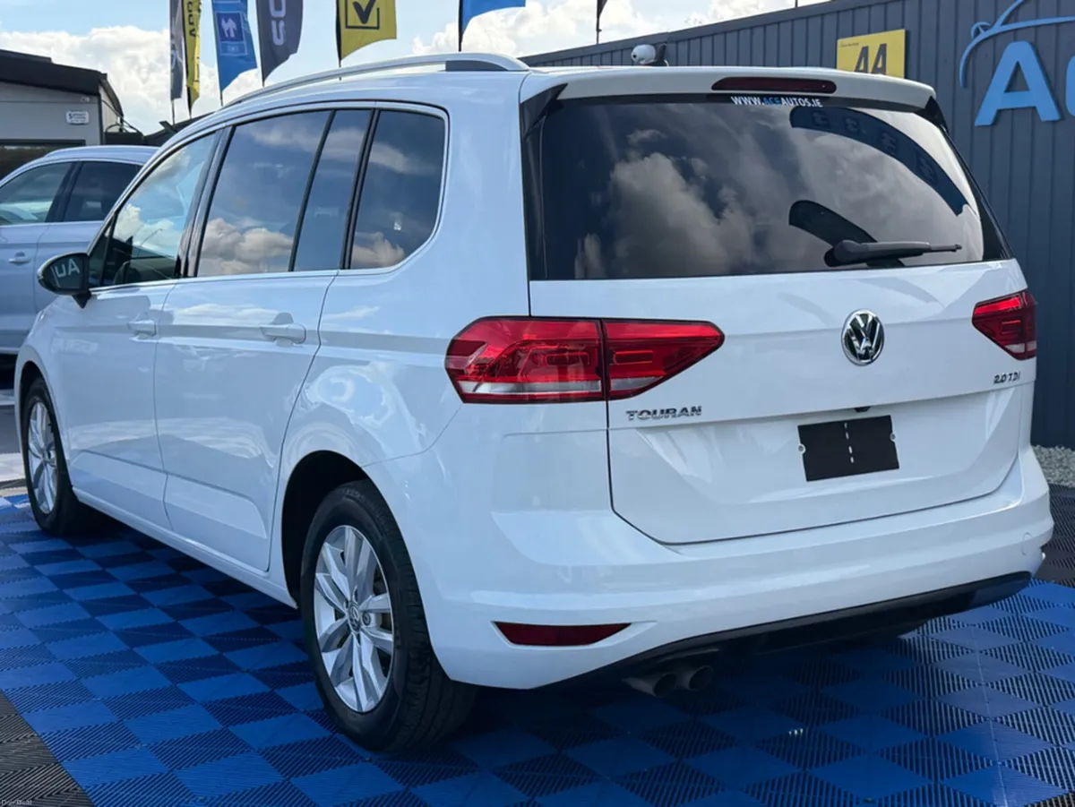 Volkswagen Touran COMFORTLINE - 2.0L DIESEL - AUTO - Image 6