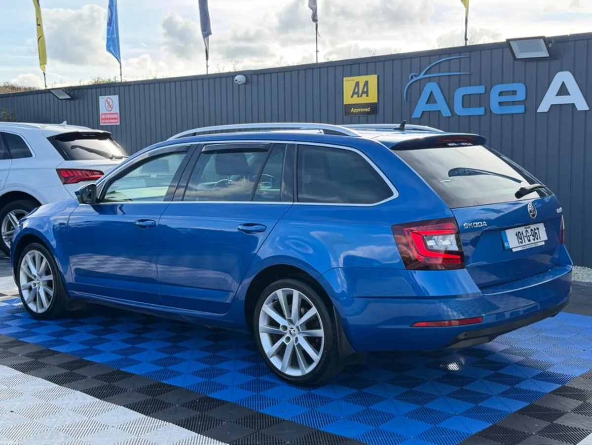 Skoda Octavia C STYLE - 2.0L DIESEL - AUTO - 12M W - Image 5