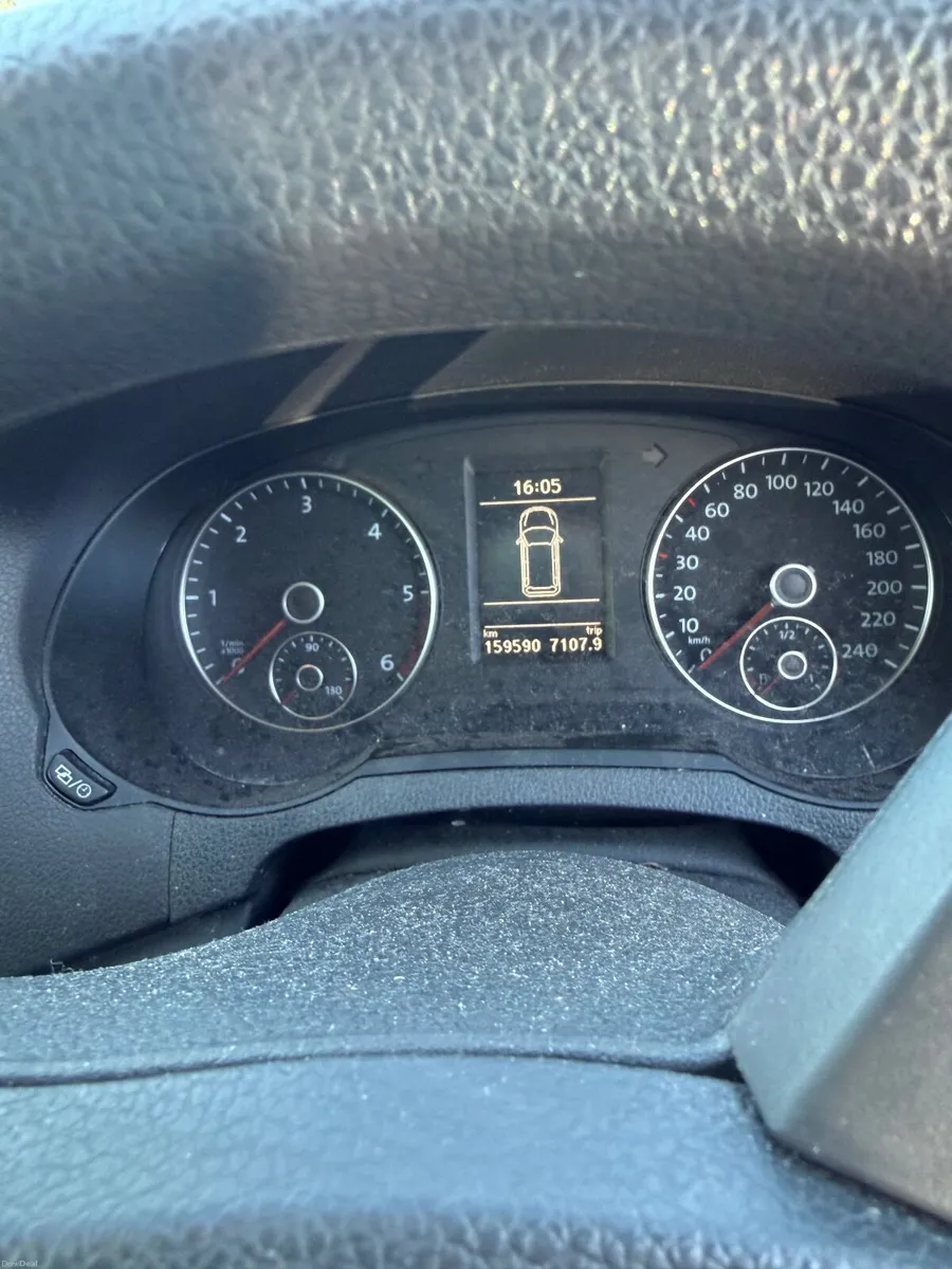 Volkswagen Sharan 2013 - Image 2