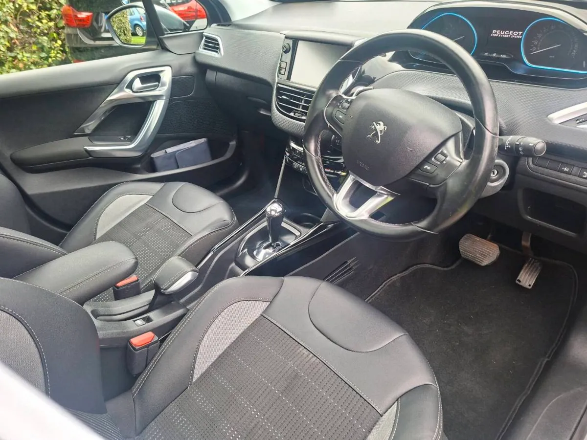 PEUGEOT 2008 1.2 PETROL AUTOMATIC 2017 STUNNING - Image 6