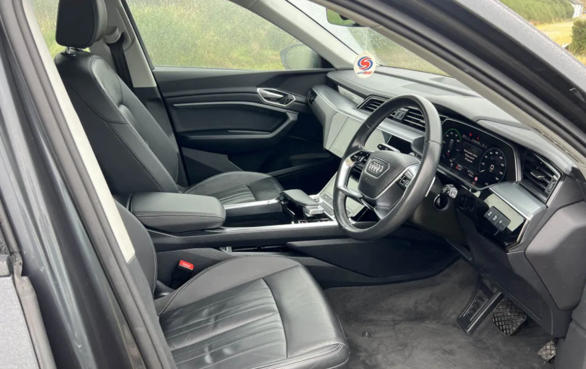 Audi q4 - Image 5