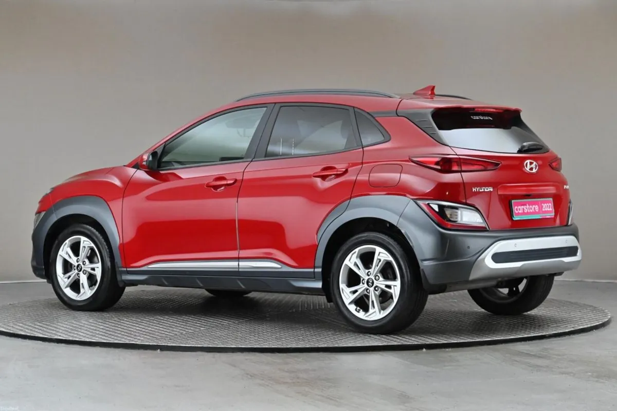 Hyundai KONA 1.6  KAUAI EXECUTIVE 6SPD - Image 6