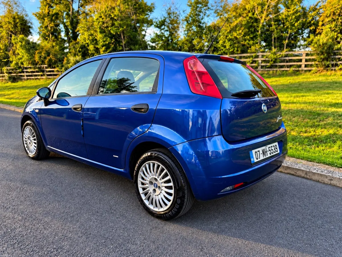 Fiat Punto Grande - NCT 08/27 - 140km - Image 4