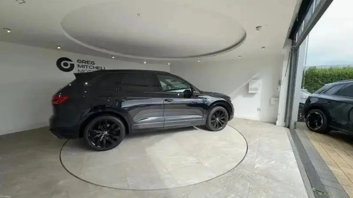 Volkswagen Touareg 3.0 V6 TDI 4Motion 286 Black Ed - Image 5