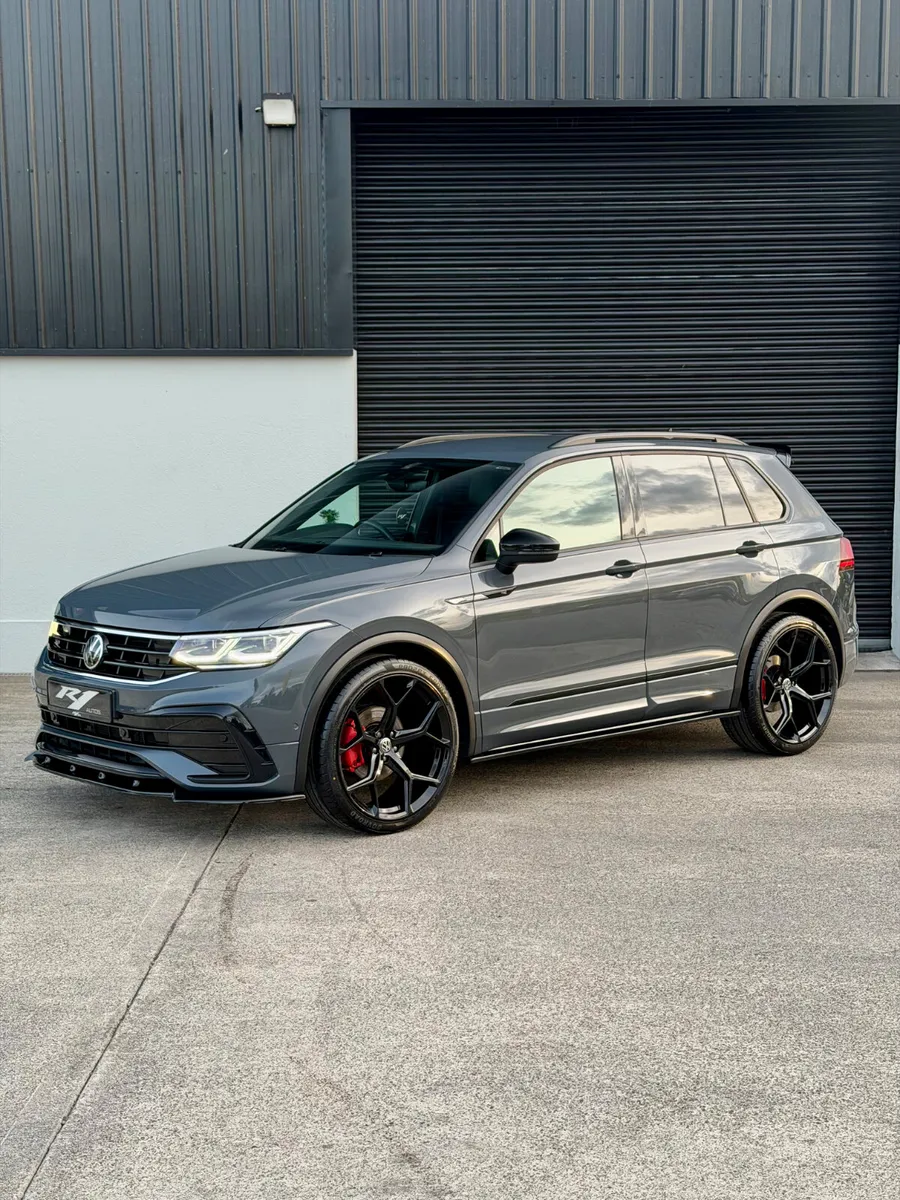 2023 VOLKSWAGEN TIGUAN RLINE BLACK EDITION TOP SPE - Image 1