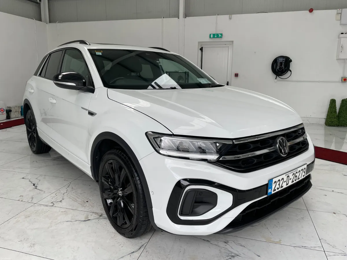 Volkswagen T-Roc 2023 1.5 Dsg R-Line PLus Auto - Image 1