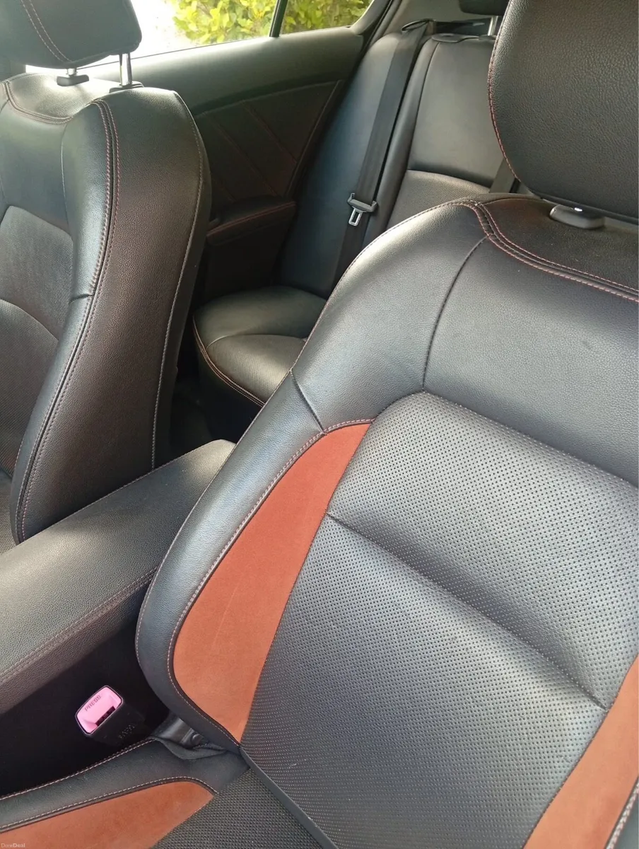 162 Toyota Avensis - Image 3