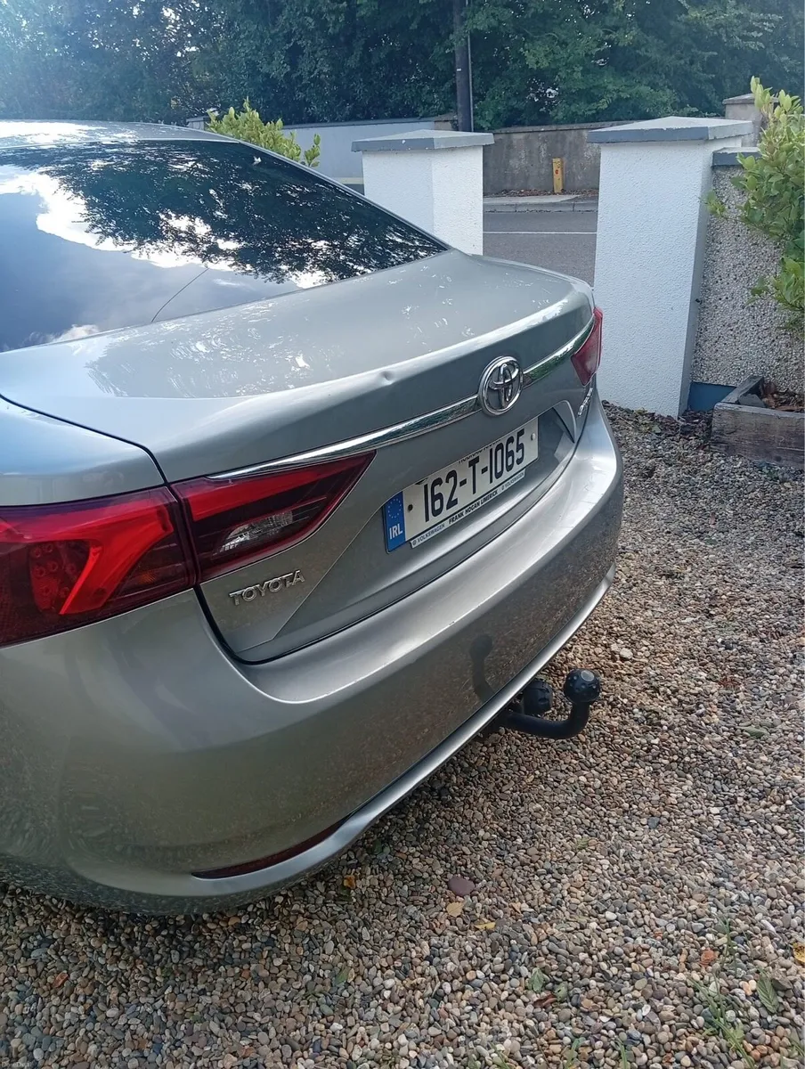 162 Toyota Avensis - Image 6