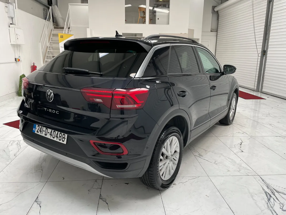 Volkswagen T-Roc 2024 1.0 Tsi - Image 3