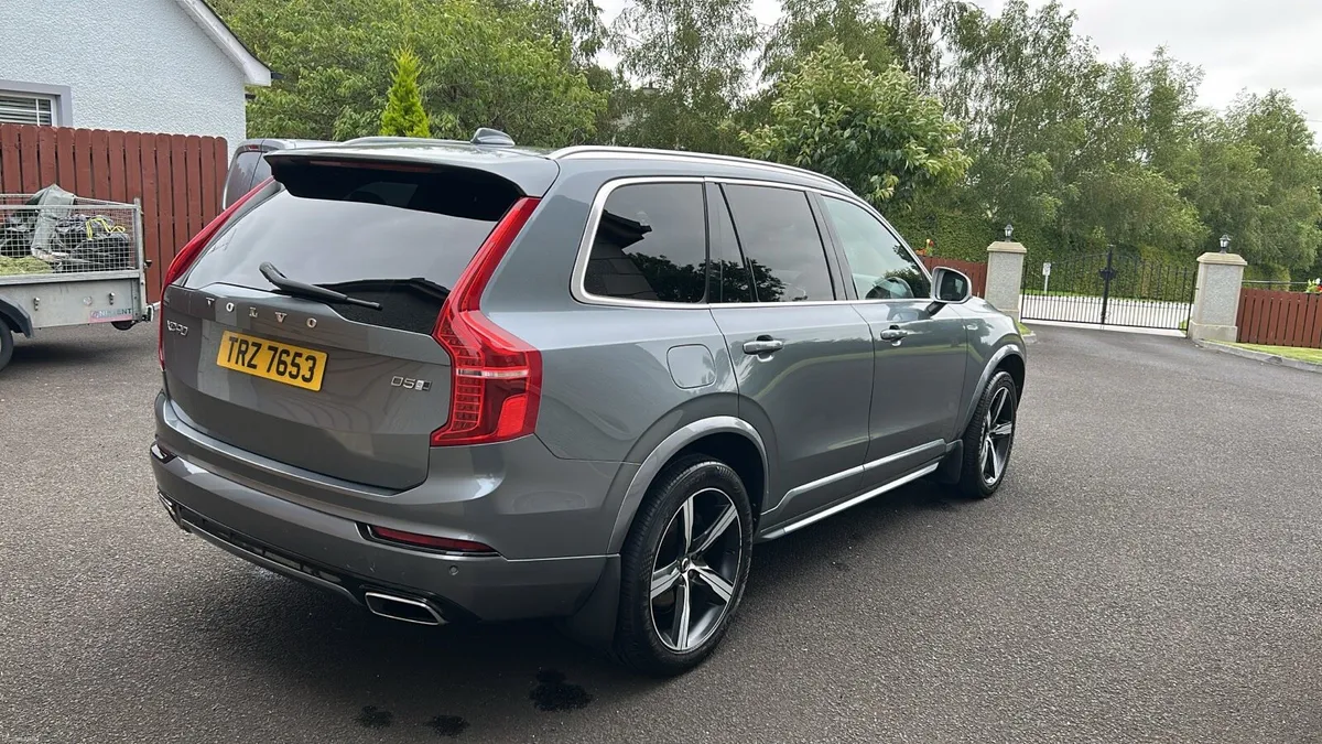 Volvo XC90 R-Design 2018 - Image 6