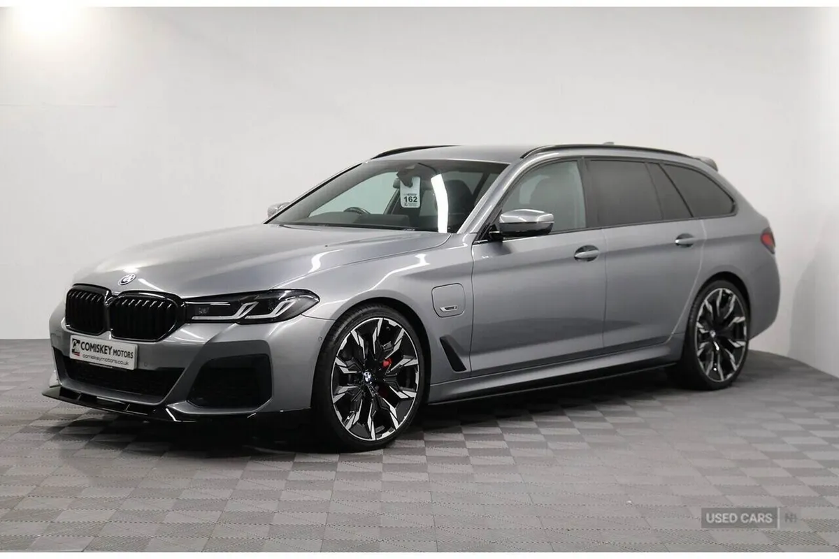 BMW 5-Series 530e M Sport - Image 4