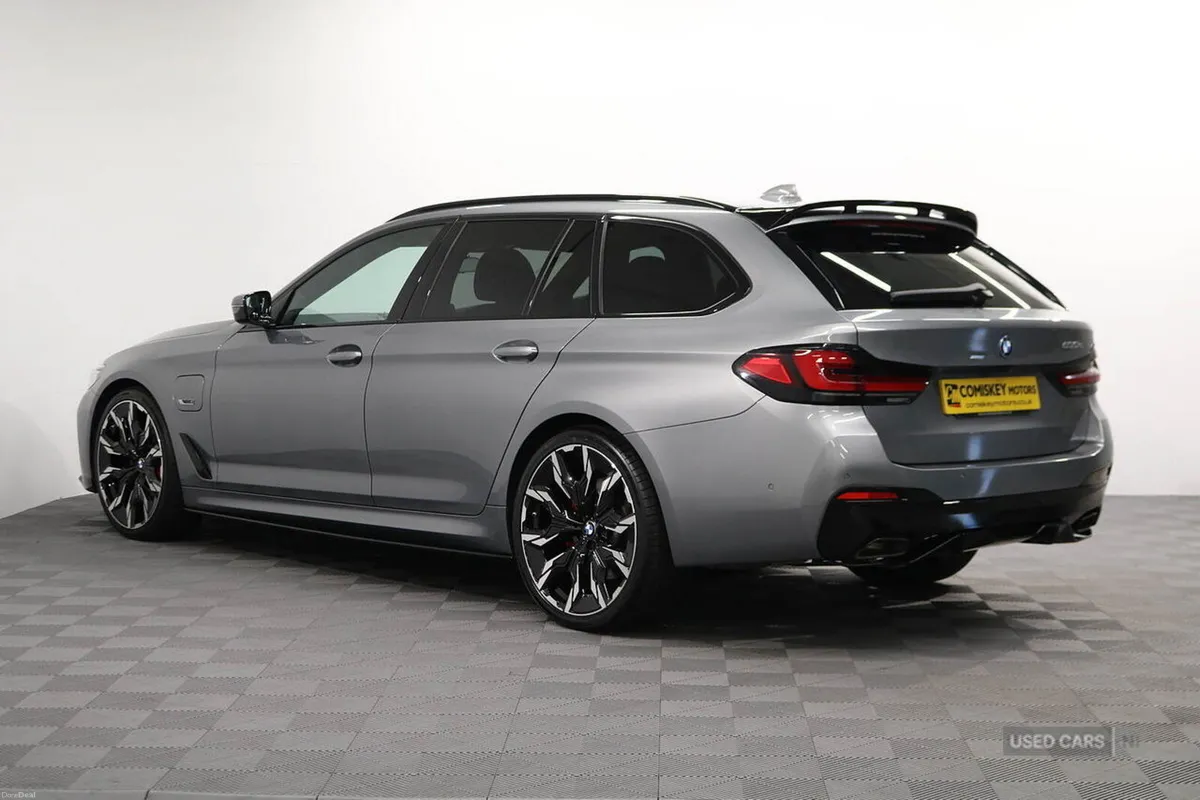 BMW 5-Series 530e M Sport - Image 5
